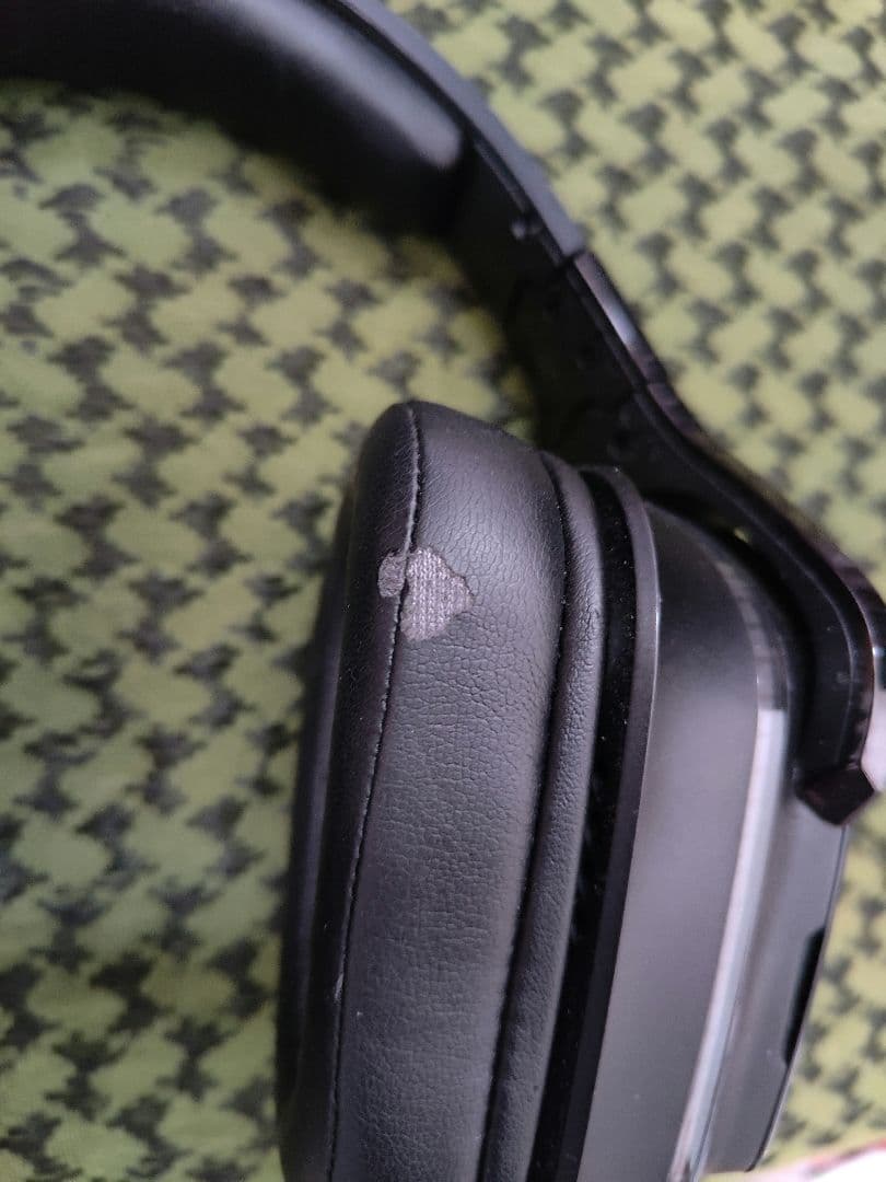 ヘッドホン Logicool G933S