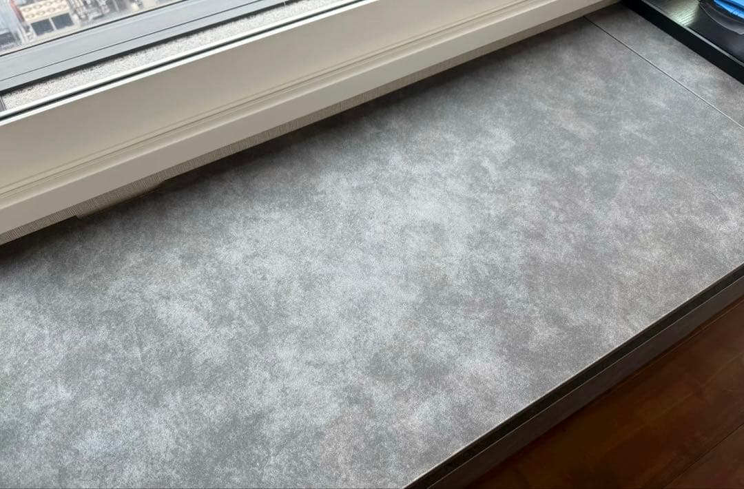 グレー木製テレビボード 引き出し付き