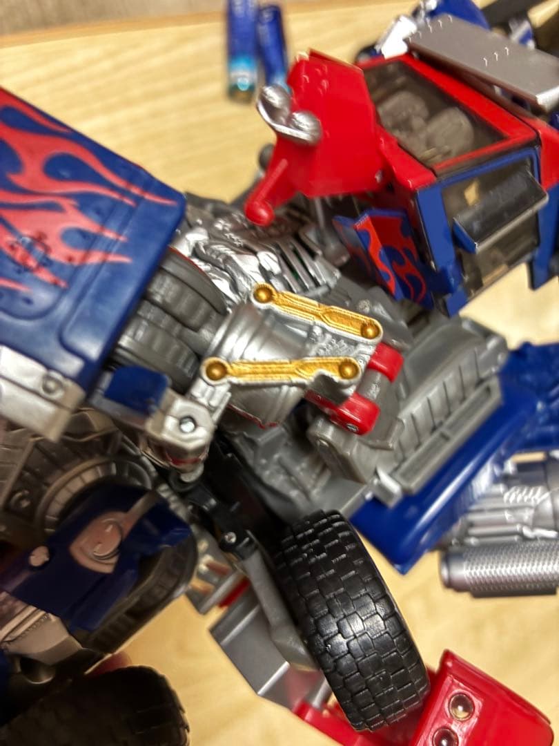 MB-11 オプティマスプライム 10周年版