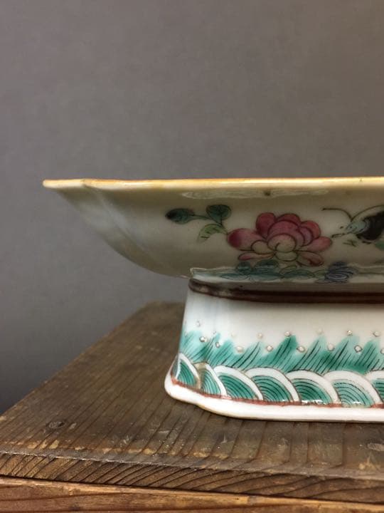 清時代  粉彩 淺絳彩 四方皿盤 色絵 在銘 玩古主人珍製 共箱 年代物