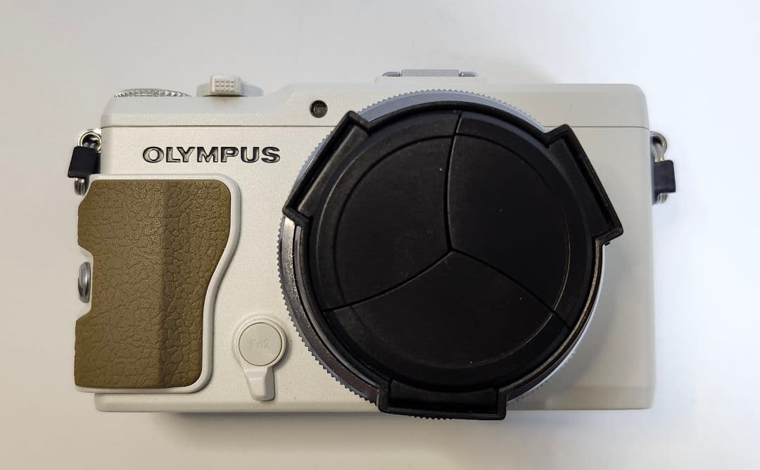 デジタルカメラ OLYMPUS STYLLUS XZ-2