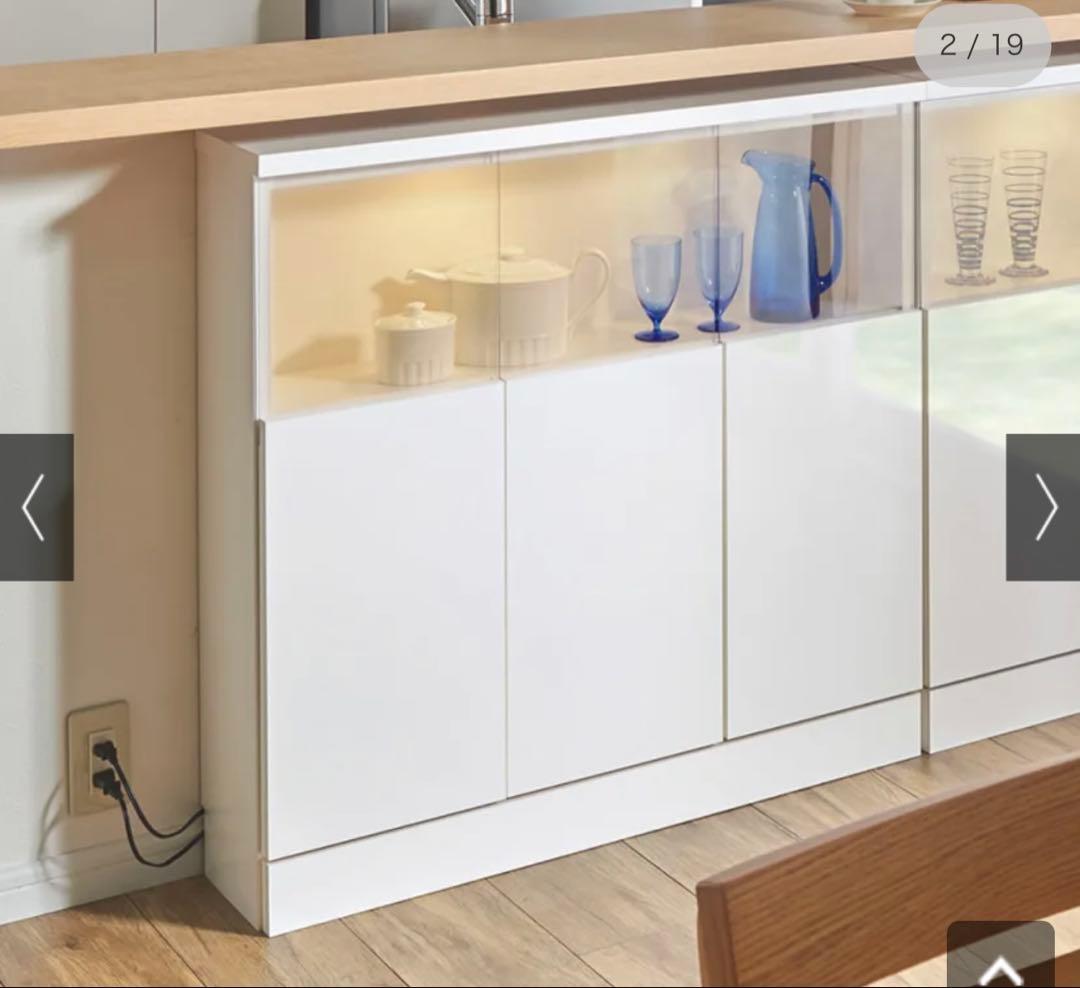 【値下】LED付ギャラリー収納棚 飾り棚 サロン ディスプレイ棚 店舗什器エステ