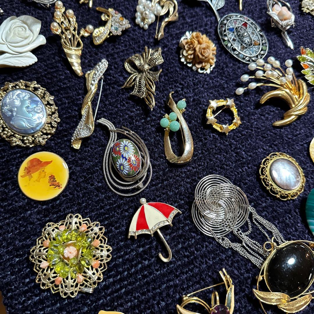 【vintage】ブローチ　120点以上　大量　まとめ売り　セット