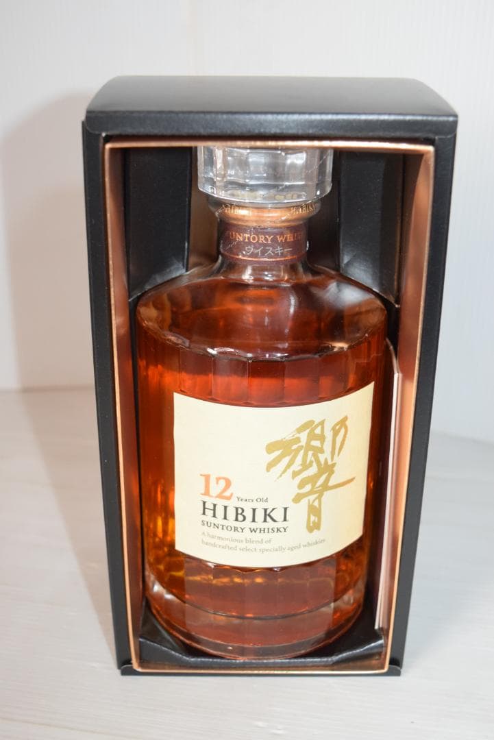 サントリー 響 HIBIKI 12年 700ml 43% 国産ウイスキー 未開栓