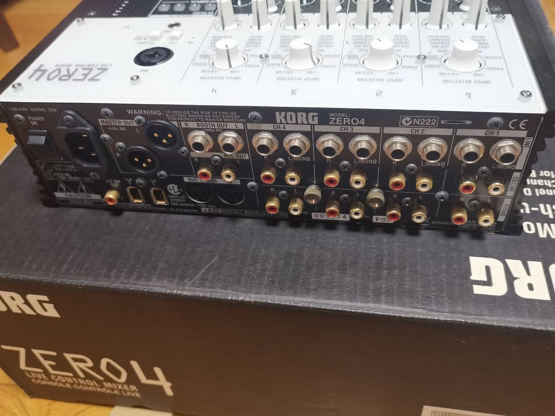 DJミキサー ZERO4 4チャンネル