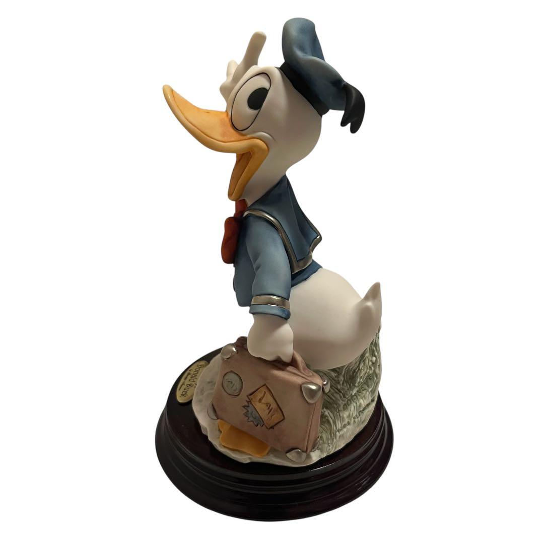 ジョゼッペアルマーニ ドナルドダック 限定フィギュア