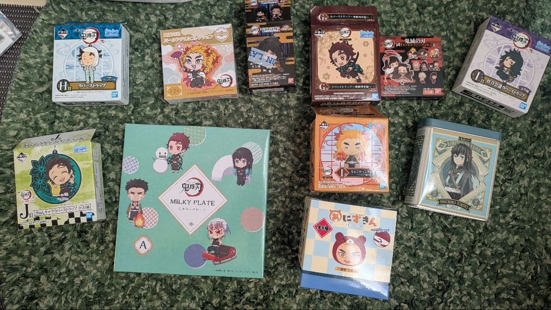 鬼滅の刃 各133点 キーホルダー、フィギュアなどなど 値下げOK