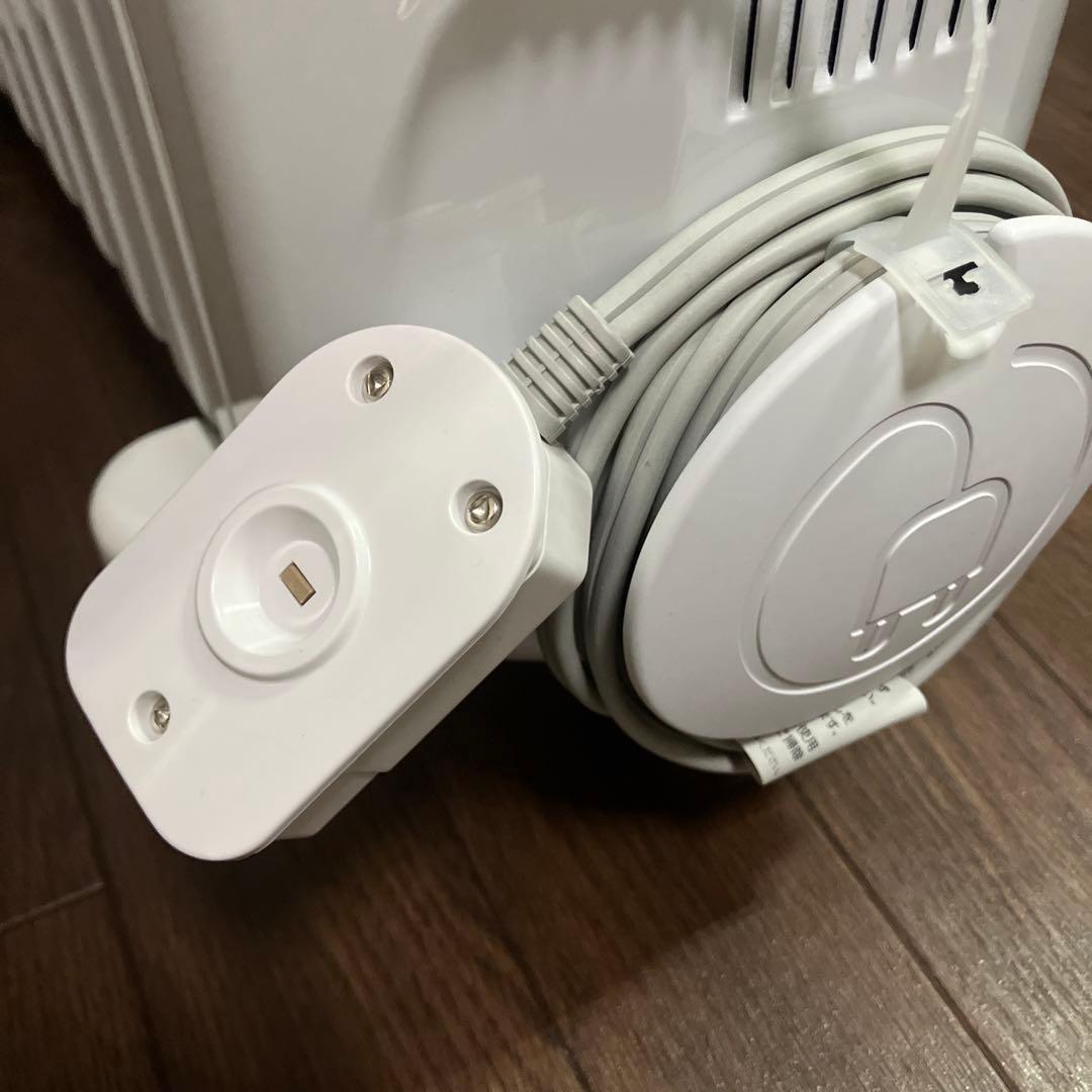 デロンギ　RHJ35M1015-BK エコモード付きオイルヒーター ホワイト