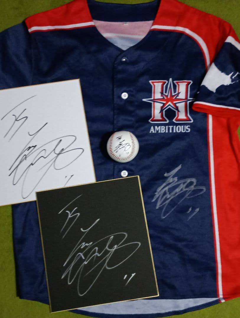 豪華！　大谷翔平　直筆サインユニフォーム、直筆サインボール、直筆サイン色紙　3点