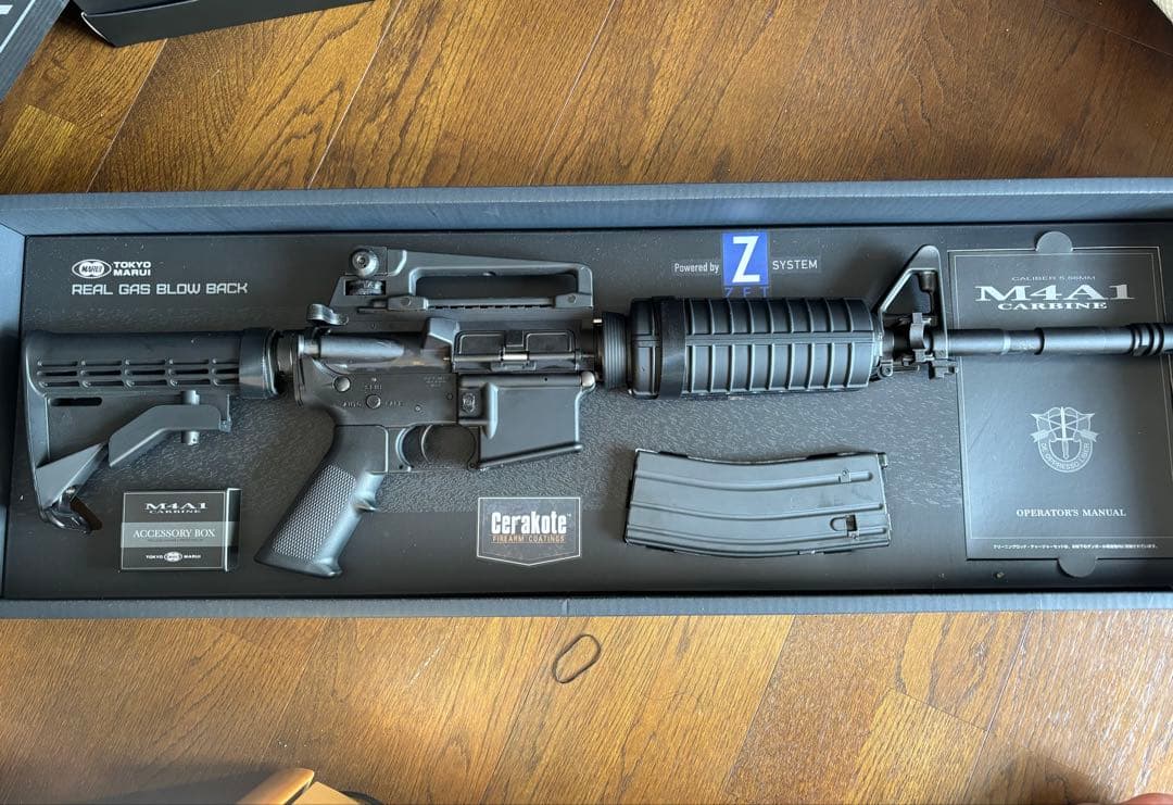東京マルイ　ガスブローバック　M4A1 カービン
