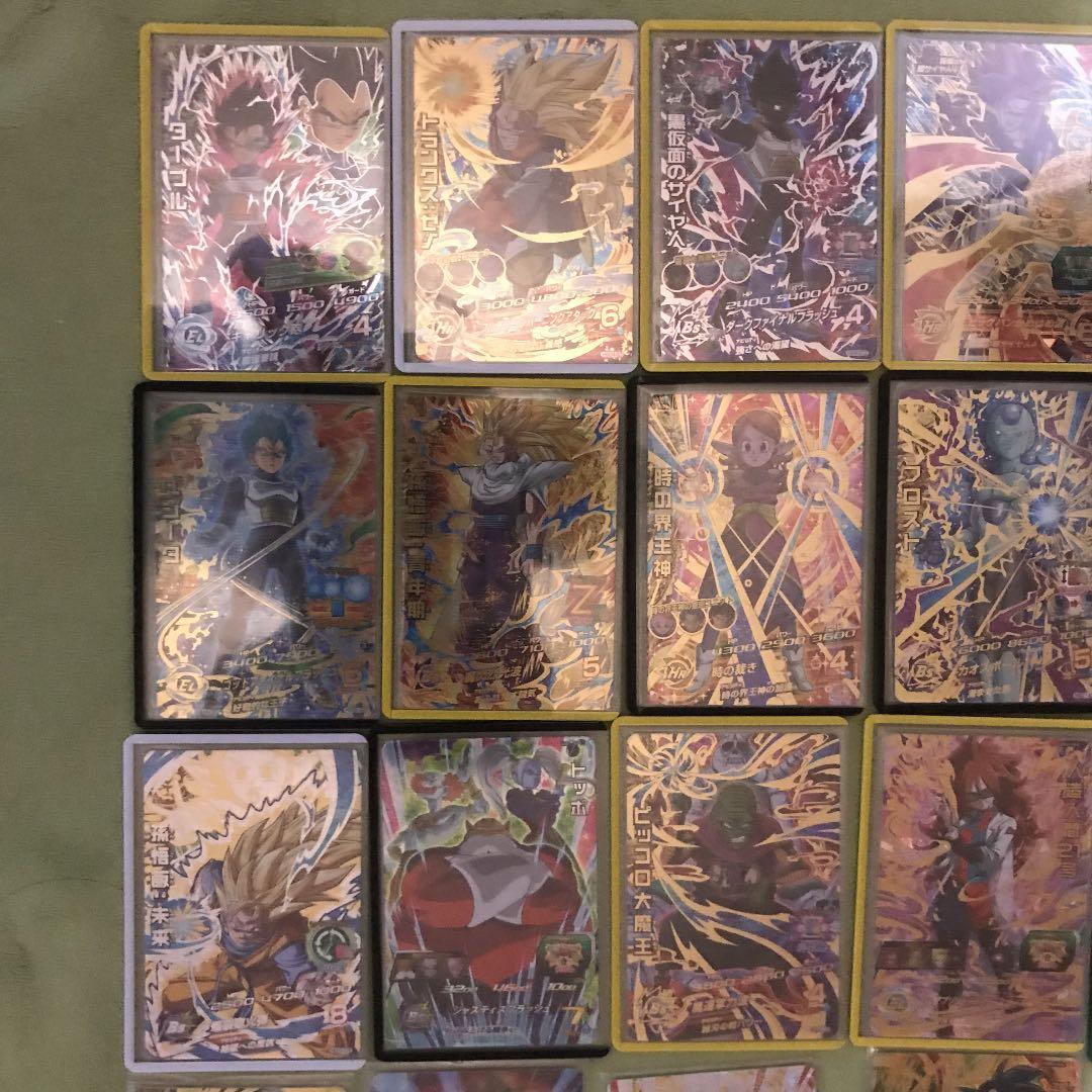 ドラゴンボールヒーローズ引退品です。傷があるものがあるので確認しておいてください