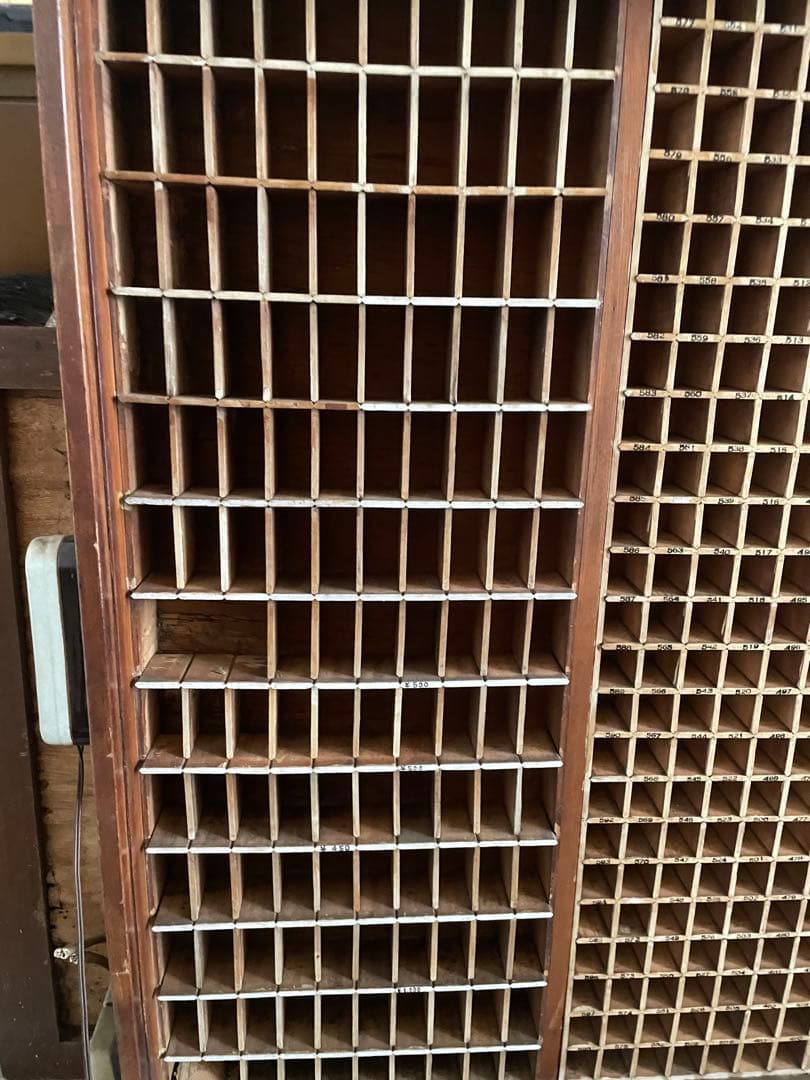 印鑑入れ　昭和レトロ　ヴィンテージ　棚　ラック　コレクションケース　ショーケース