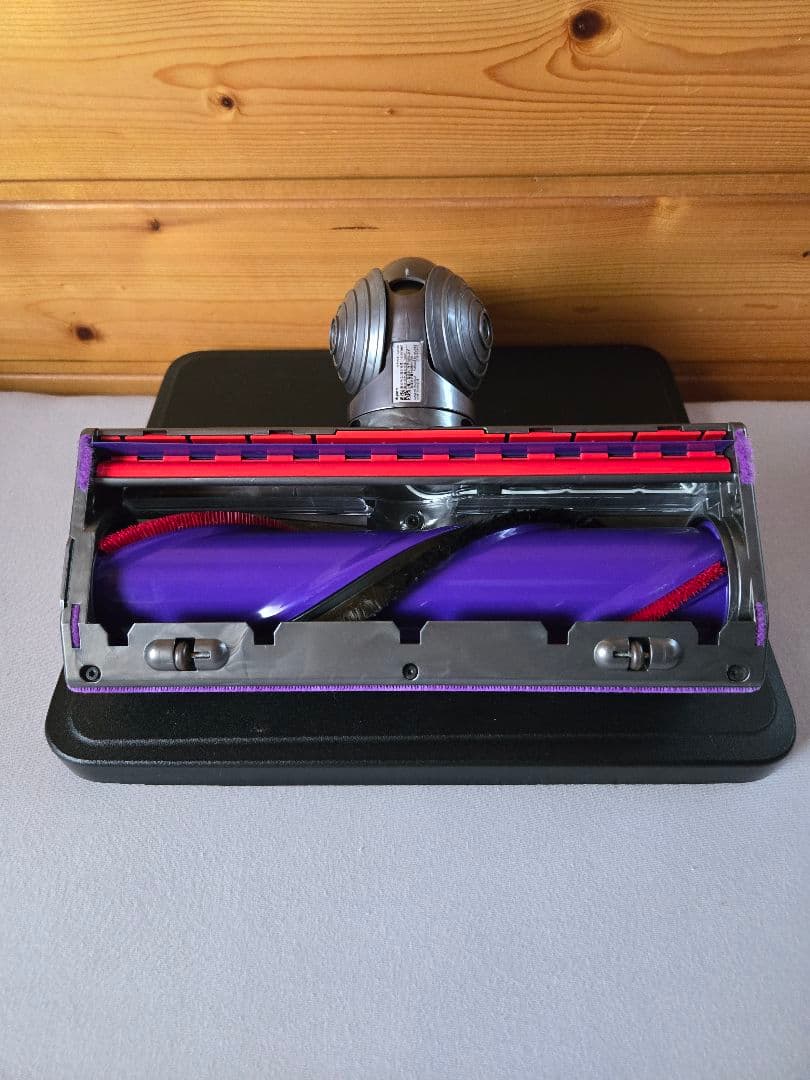 ★Dyson スティッククリーナー 本体+多機能アタッチメント+スタンド