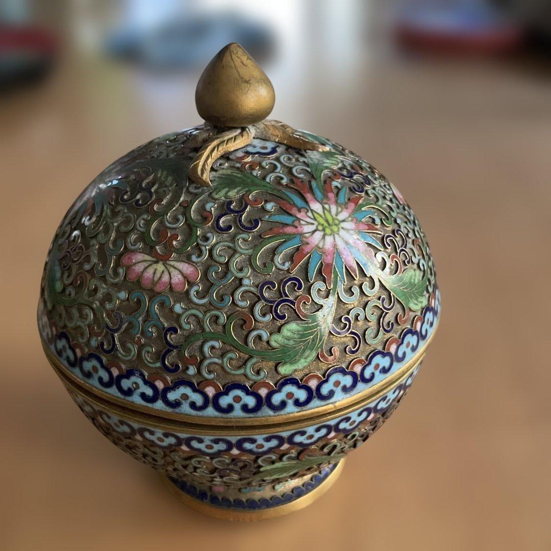 花模様の七宝焼香合 蓋付き