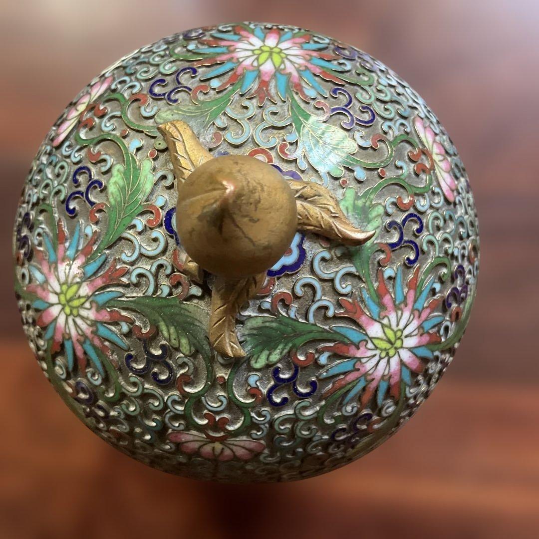 花模様の七宝焼香合 蓋付き