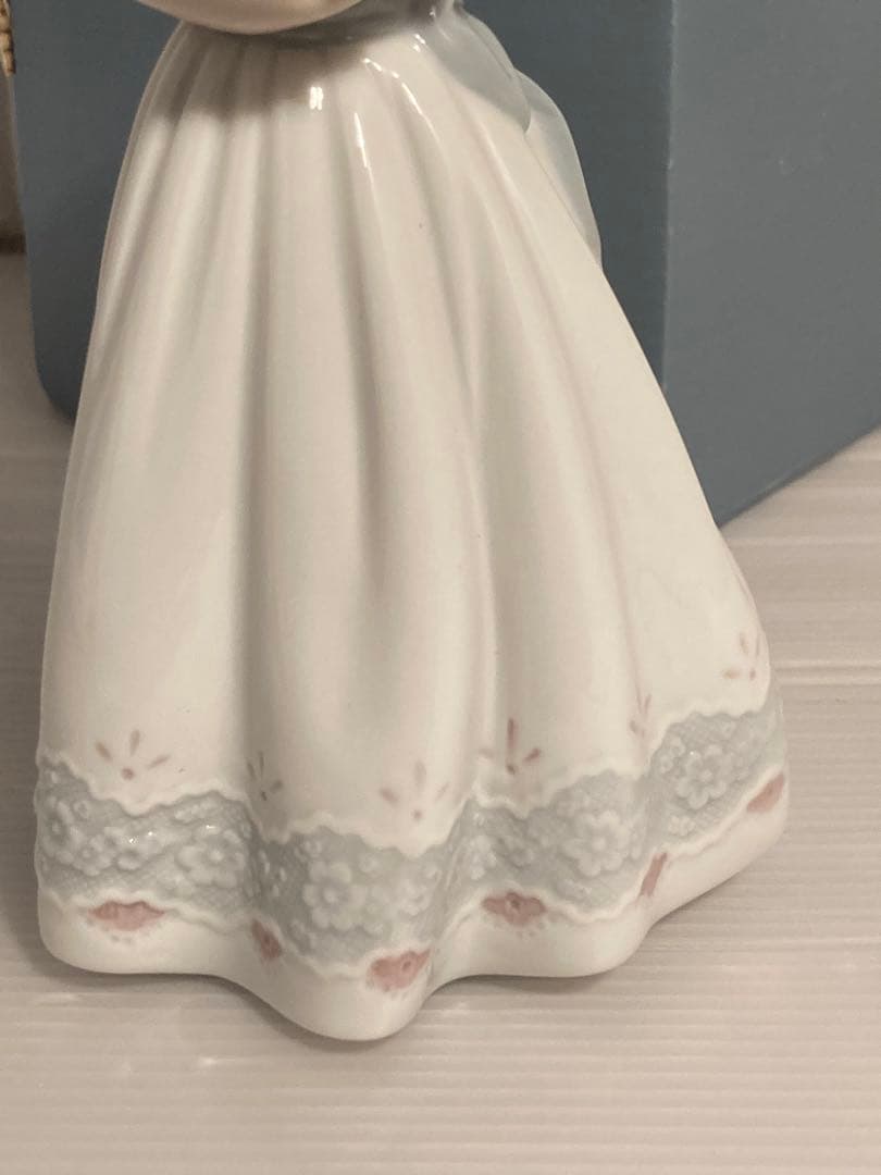 LLADRO Utopia 『さわやかな風』　陶器 リアドロ フォギュリン