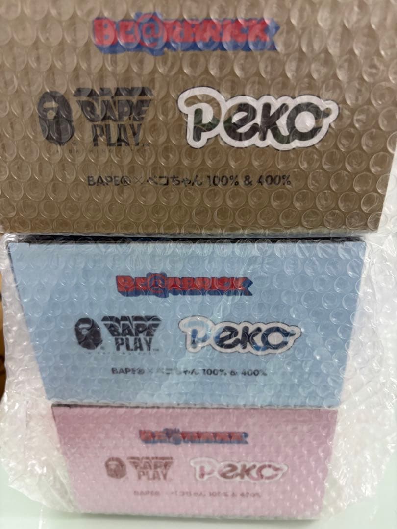 ベアブリック 新品未開封 BAPE ペコちゃん コラボ100&400 3箱セット