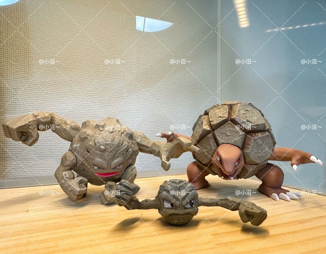 ポケモンスケールワールド　イシツブテ進化セット　1/20サイズ　PVC製