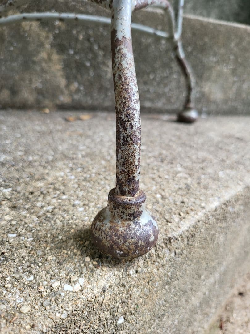 鉄脚 スツール　丸椅子　3本脚　ヴィンテージ　アンティーク