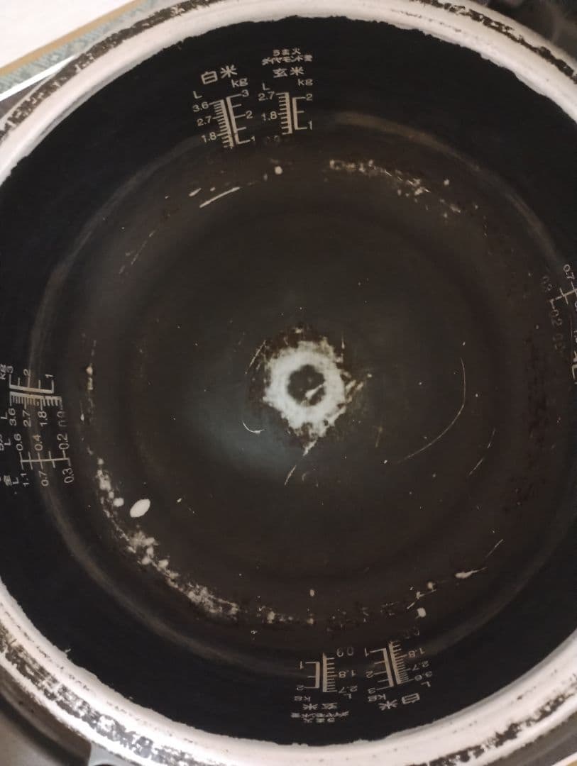 象印　炊飯器　NH-GD36 2013年製