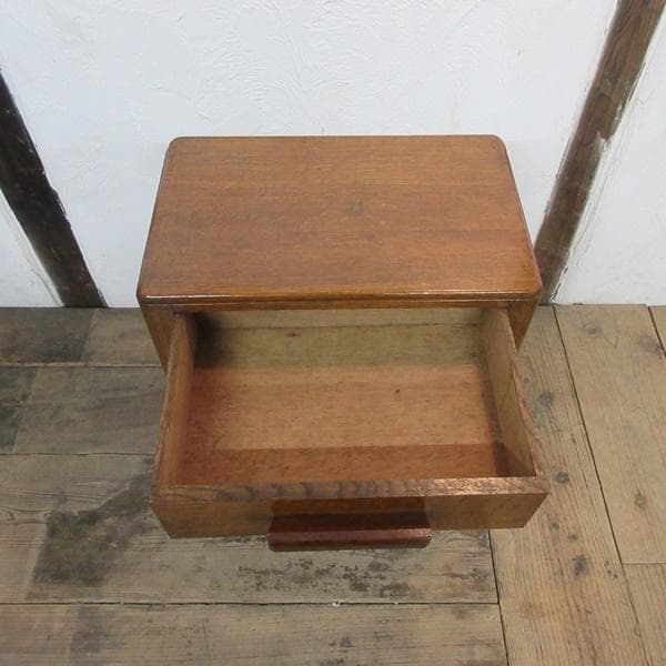 イギリス アンティーク 家具 ナイトテーブル サイドテーブル 英国 6740d