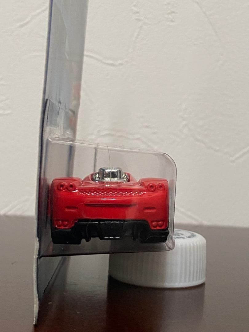 Hot Wheels ENZO FERRARI TOONED レッド/クリア