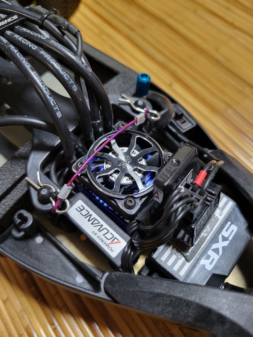 京商　KYOSHO　アルティマRB7　シャーシ　オフロードカー　マッチモア