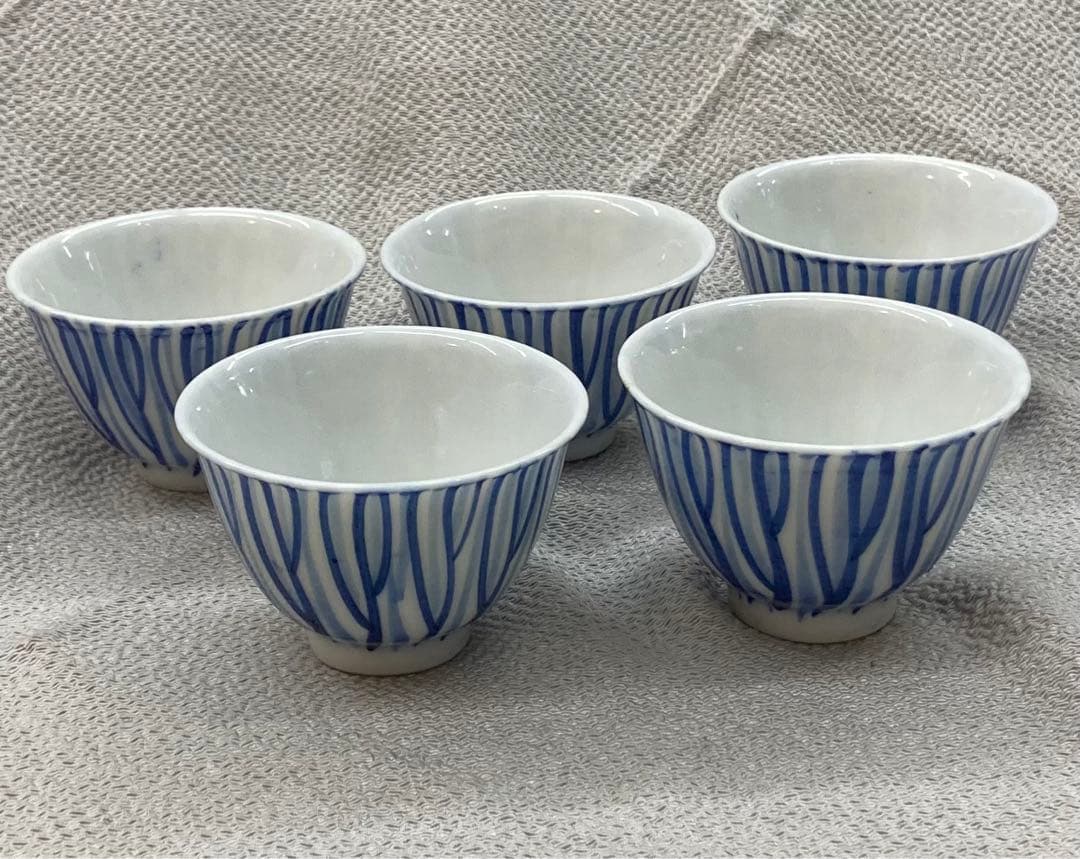 B151s  染付一葉煎茶碗　5個　茶道具　瀬戸　骨董　ぐい呑　盃