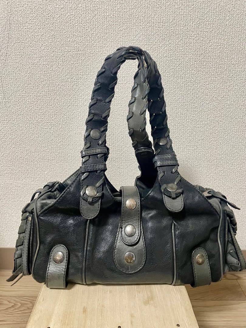 Chloe シルバラード　黒