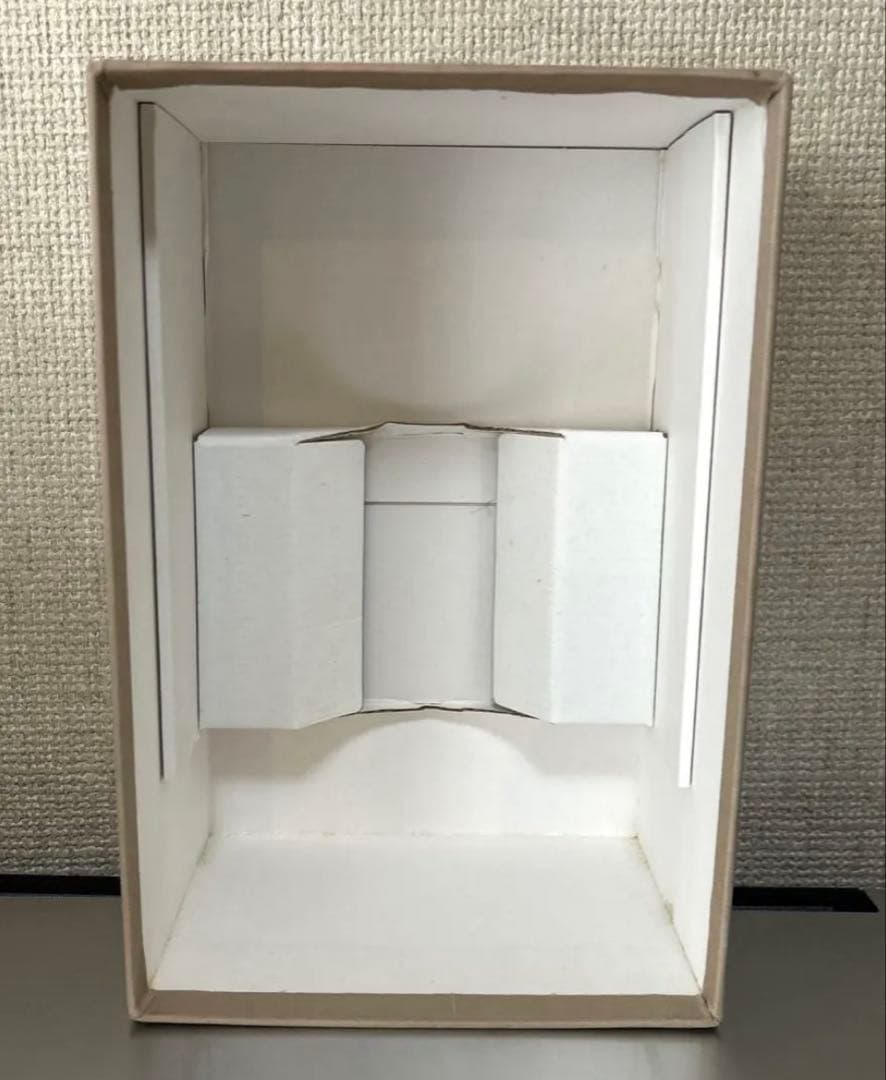 サントリー　SUNTORY ウイスキー 響 750ml 裏ゴールドラベル