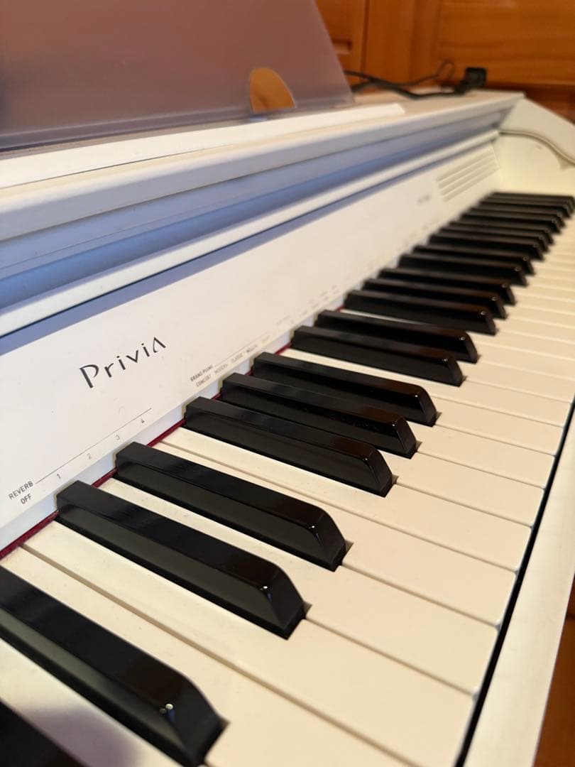 Privia 88鍵 ホワイト電子ピアノ　px-760【三重県】