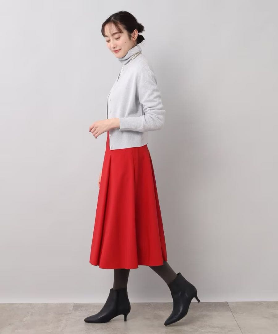 極美品　大きいサイズ　アンタイトル　フレアスカート　赤　膝下　17号　46