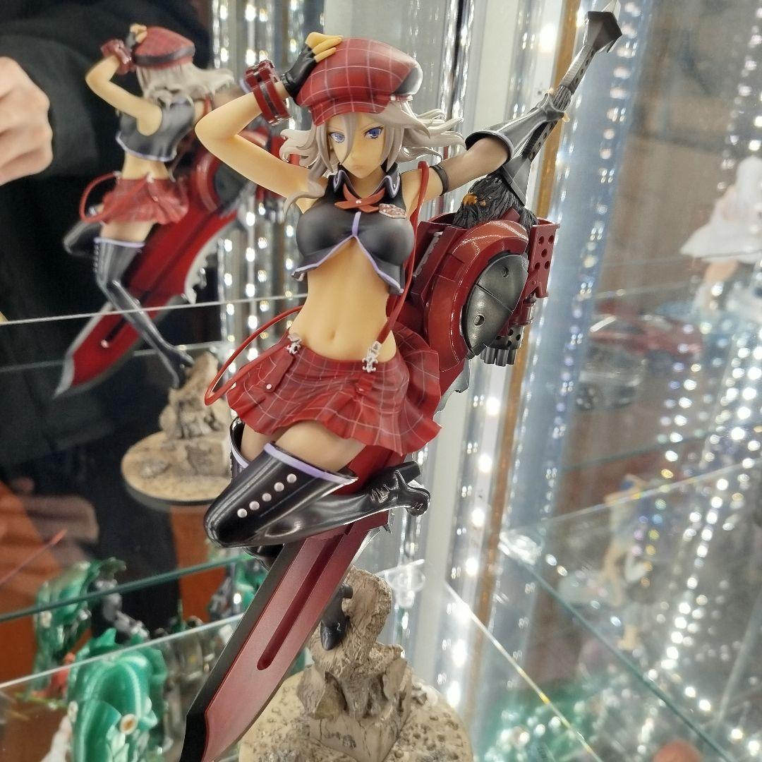 アリサ・イリーニチナ・アミエーラ 1/8