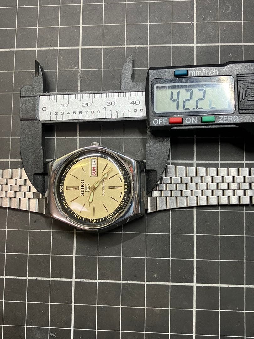 レア美品SEIKO 5 自動巻き時計 ヴィンテージ 動きます ジャンク