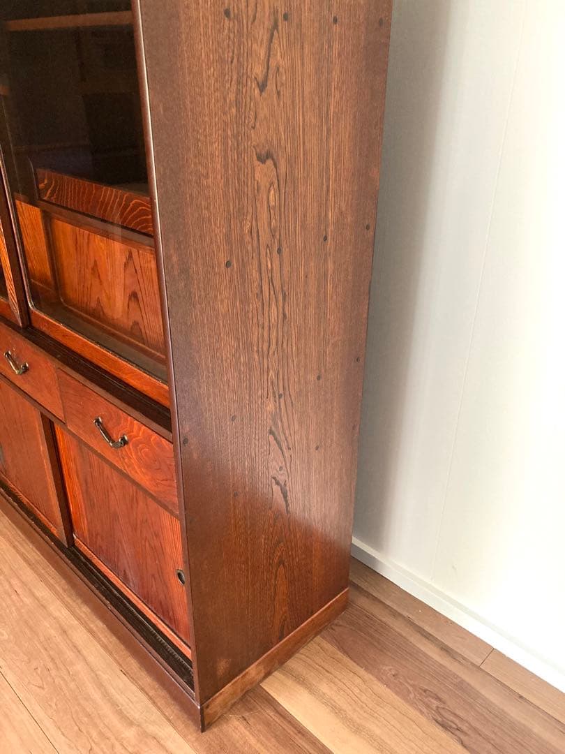 【連休sale】佇まい良さげな収納棚　食器棚