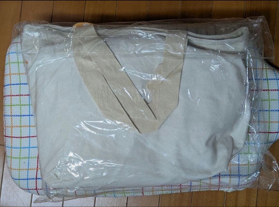 【未使用・未開封】ちいかわ ハッピーバック 2023年（卯年）福袋