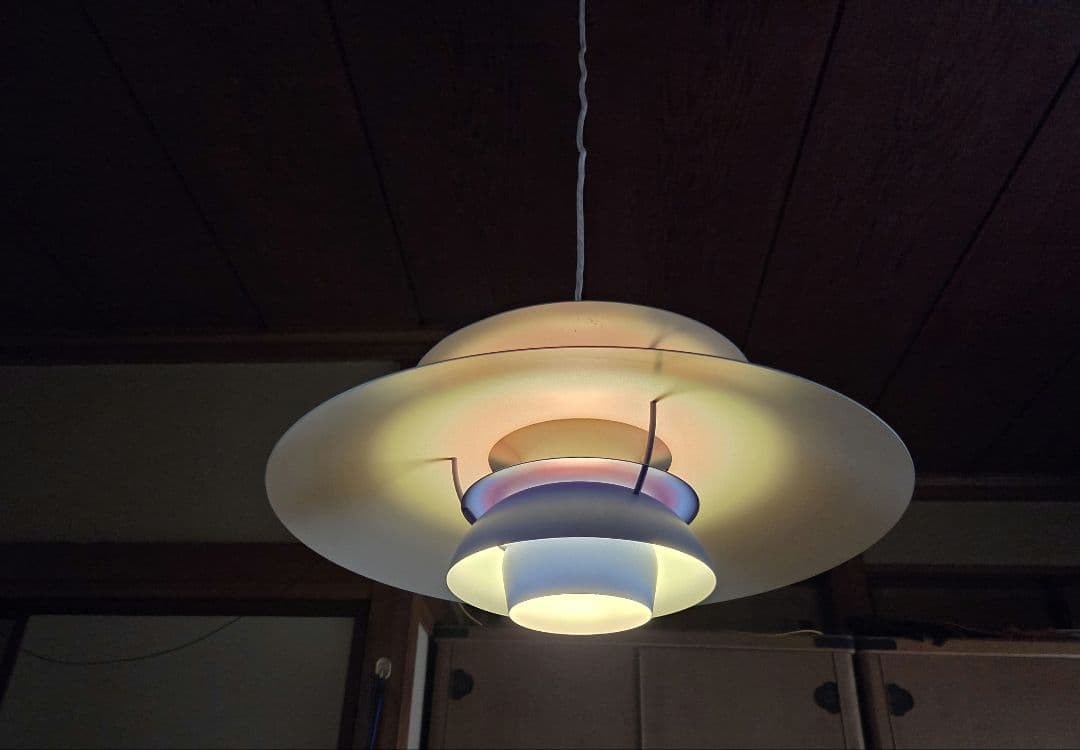 louis poulsen PH5　ヤマギワリビナ