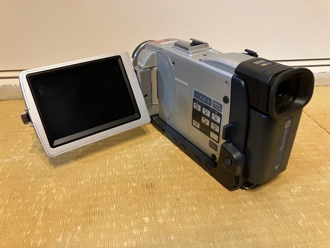 【希少】 SONY デジタルビデオカメラ DCR-TRV50