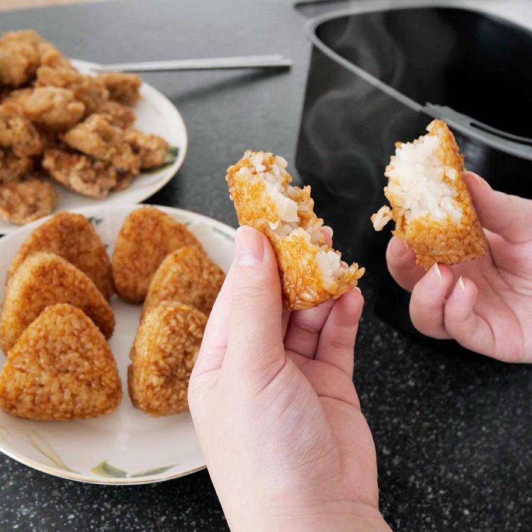 【新品】ノンフライヤー 4.5L 大容量 レシピ本付 電気フライヤー　紙トレー付