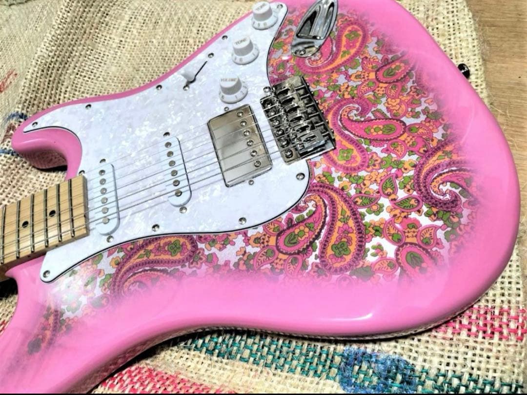 o*t様 ストラトキャスタータイプピンクペイズリー Showman Tricks