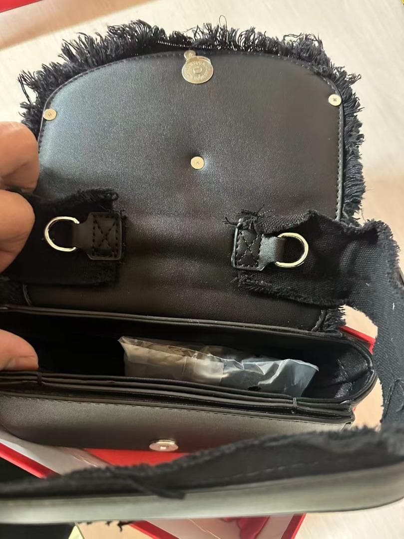 Diesel ストーン付き ブラックパーティーバッグ~~