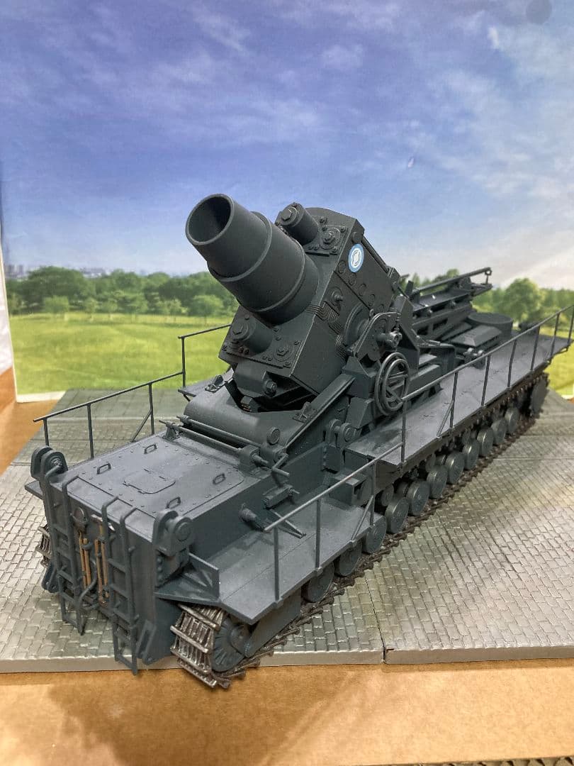 【塗装済完成品】1/35カール自走臼砲ガルパン大学選抜チーム風