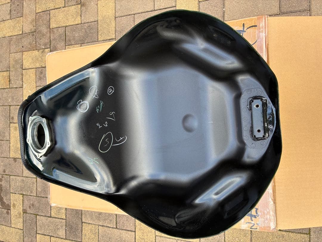 KAWASAKI z900rsイエローボールエディション 燃料タンク