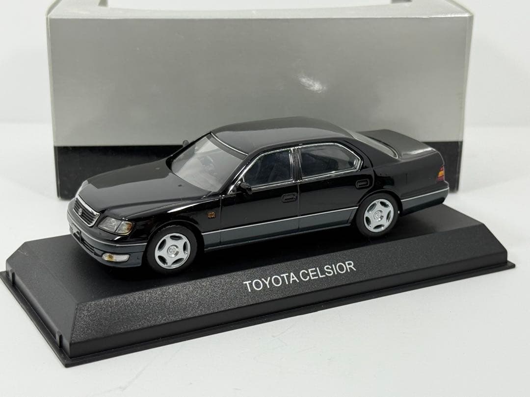 中古品 1/43 トヨタ UCF21 セルシオ ブラック