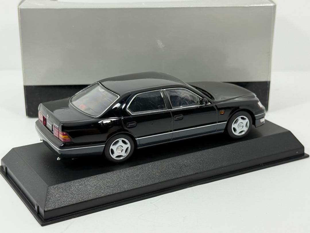 中古品 1/43 トヨタ UCF21 セルシオ ブラック