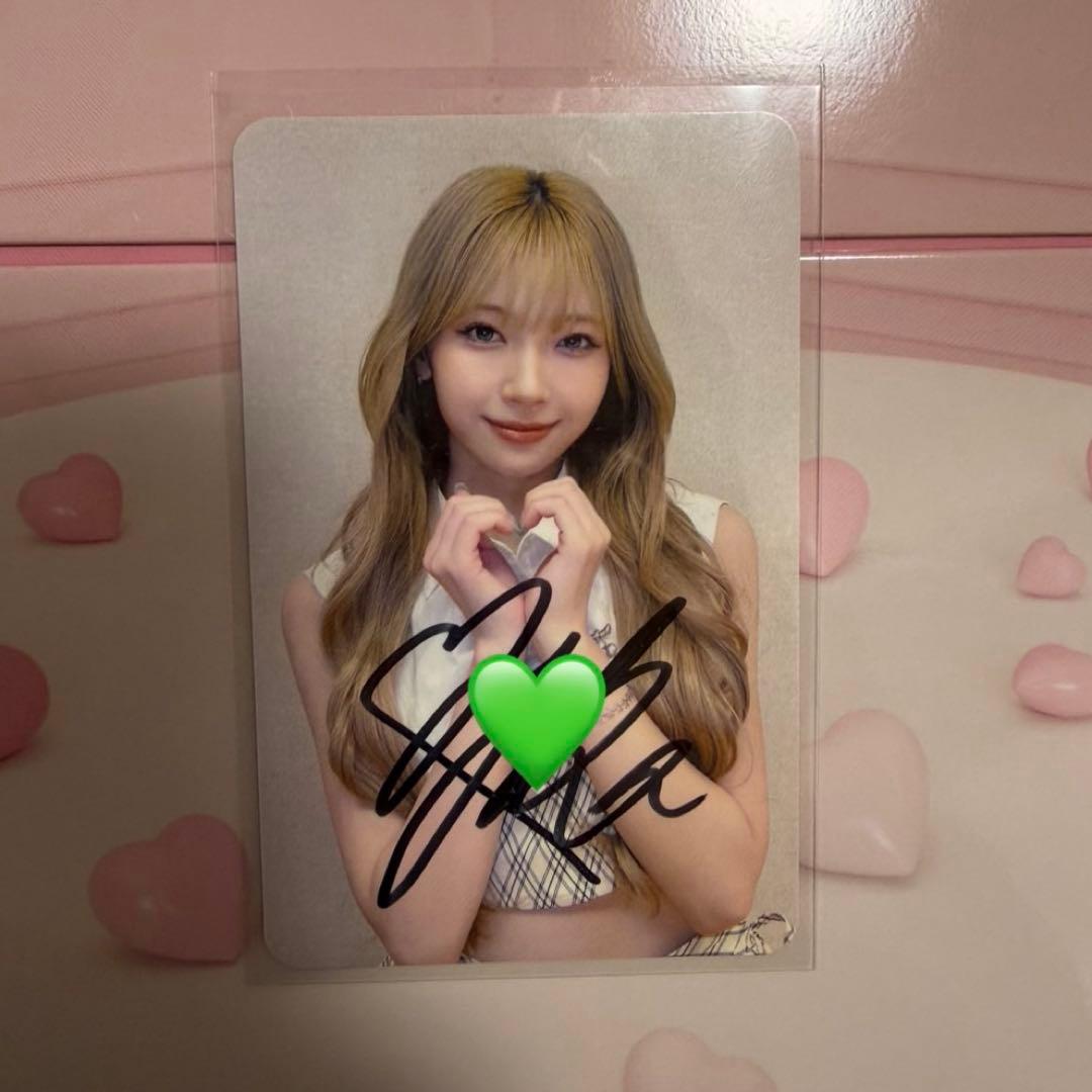 NiziU マユカ　直筆サイン　トレカ