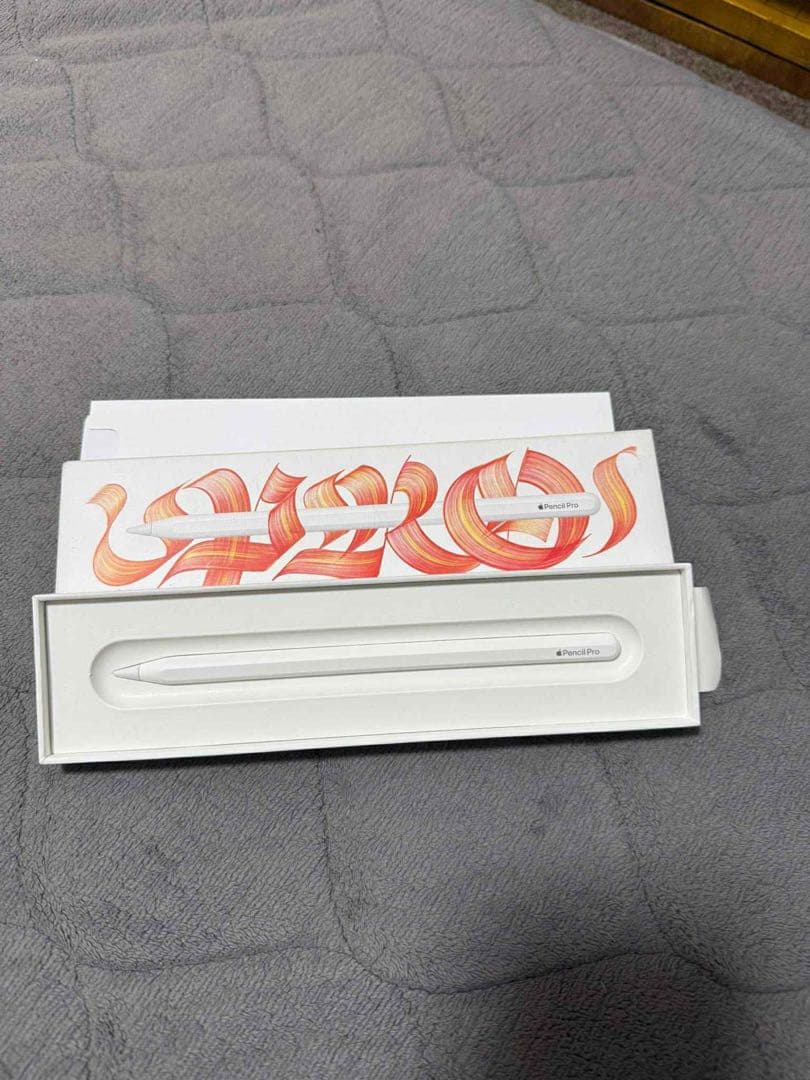 Apple Pencil PRO ホワイト