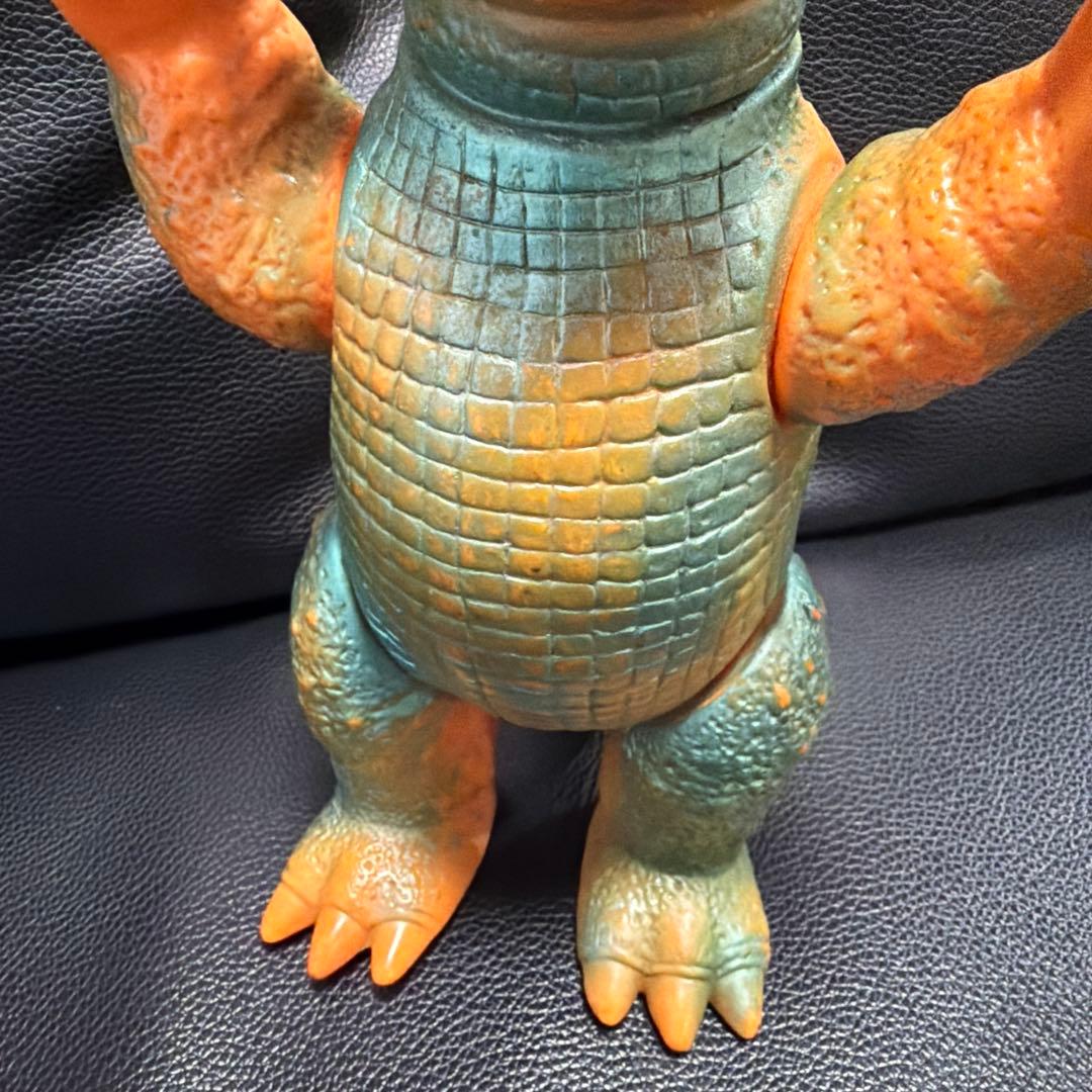 ウルトラマン 怪獣フィギュア バラゴン