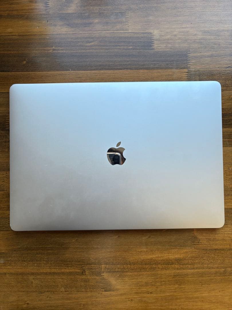 【ジャンク】Apple MacBook Pro 15インチ 2016