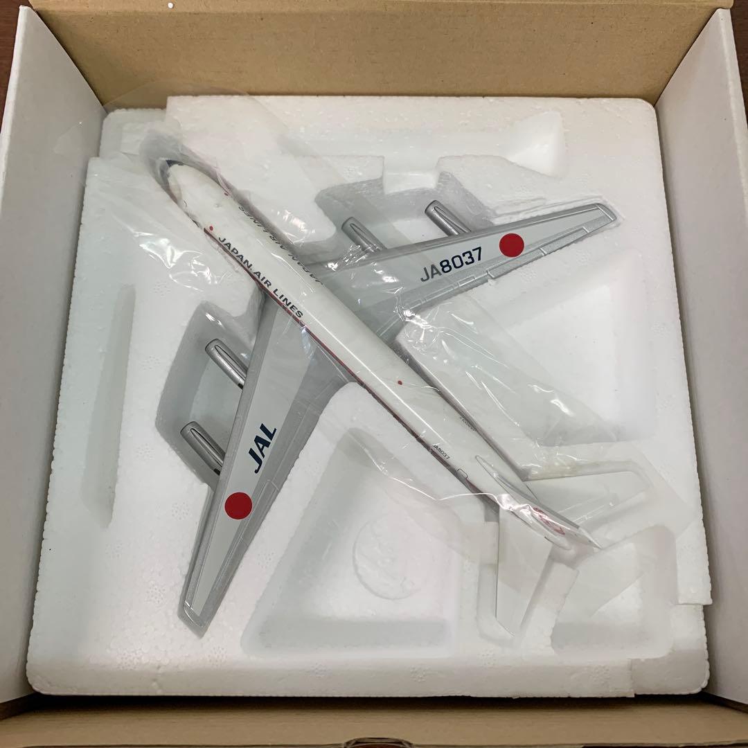 ❶　1/200　JAL　マクドネルダグラス DC-8-62 JA8037